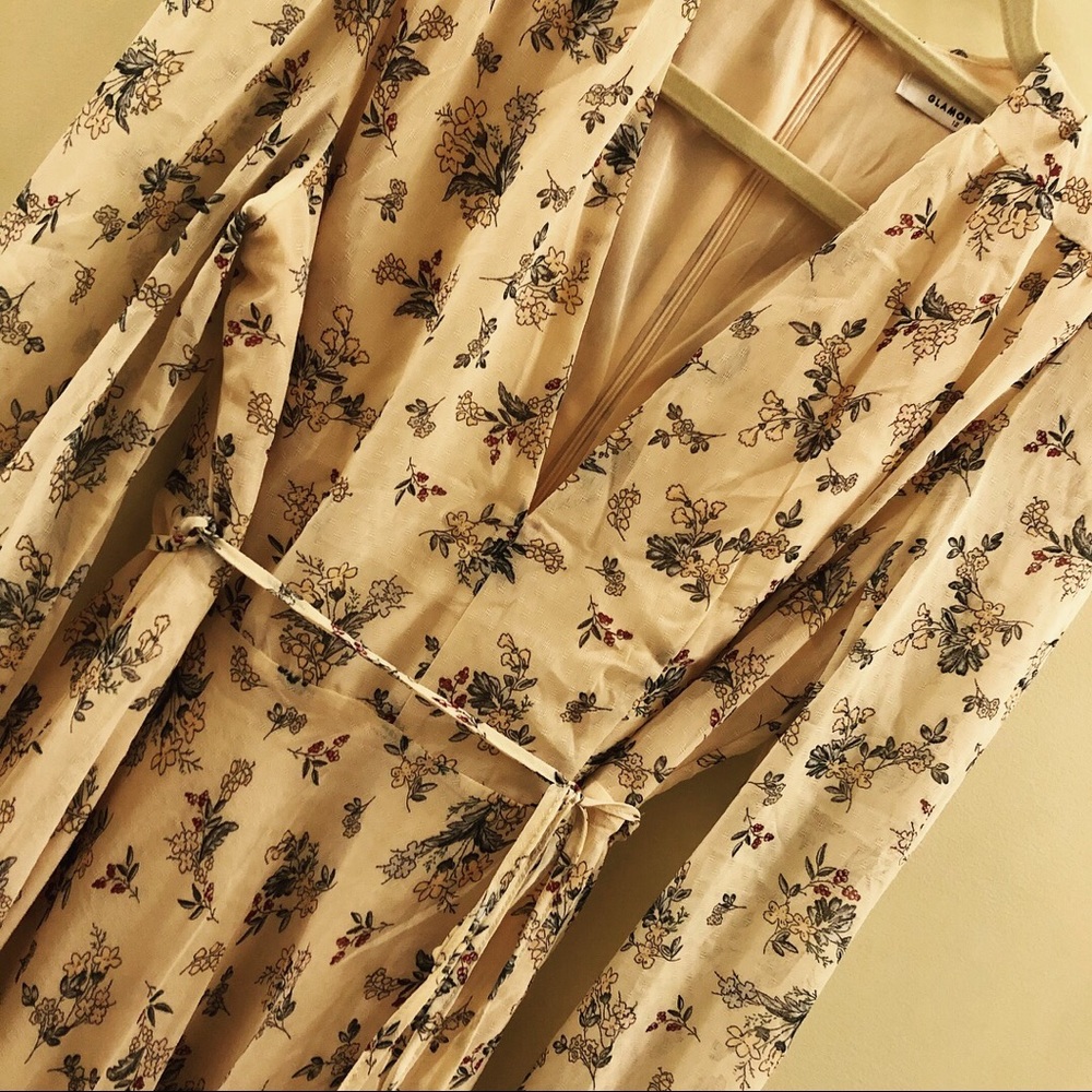 Floral cap sleeve dress NWOT